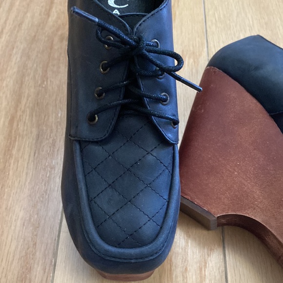 Jeffrey Campbell platform shoes - Picture 2 of 12